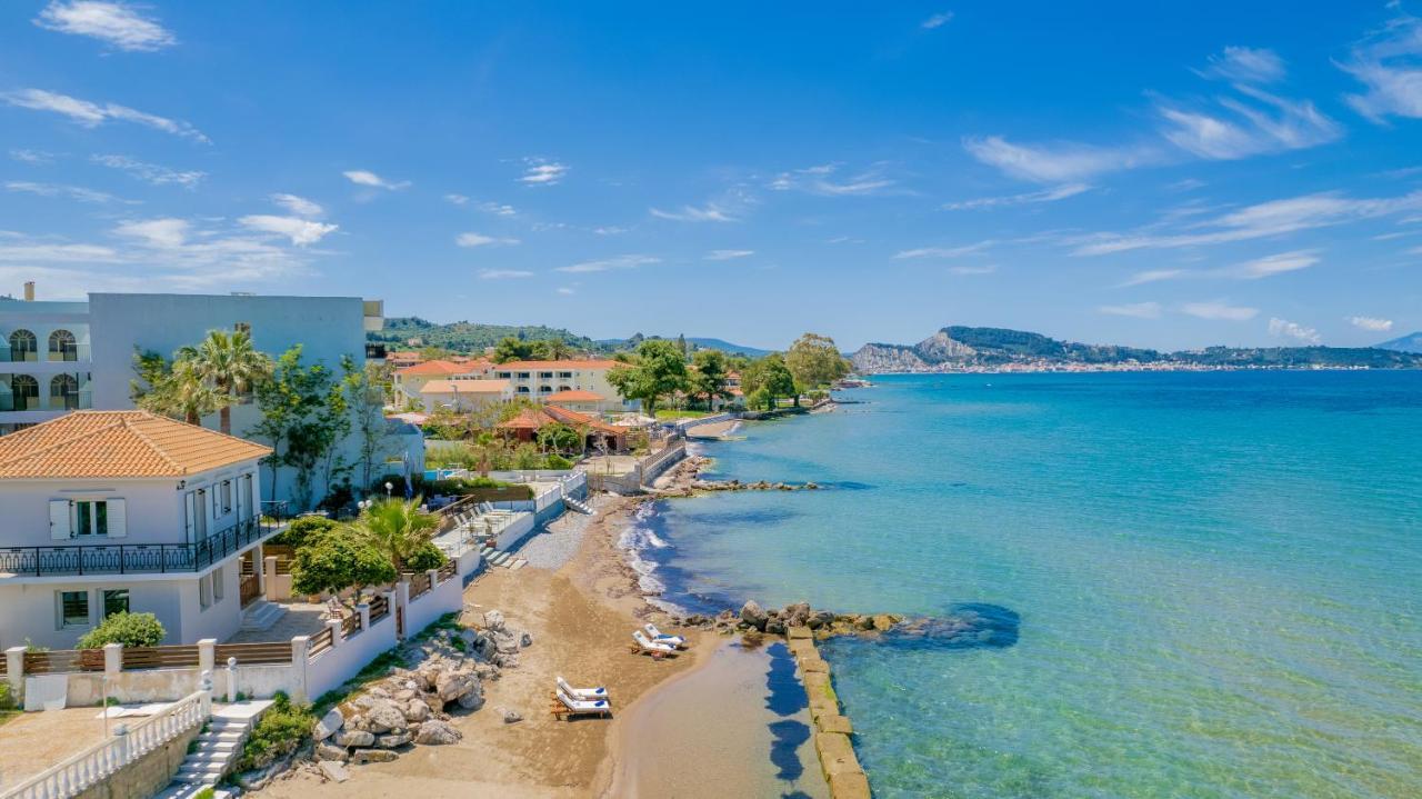 Villa Elizabeth - Seafront Classic Villa! Аргасі Екстер'єр фото